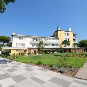 https://holiday-village-villaggio-san-paolo-cavallino-treporti.hotelinveneto.com